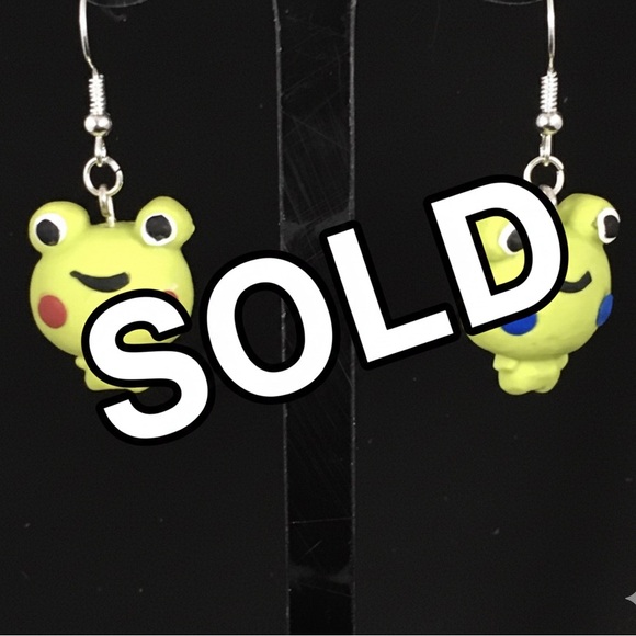 Handmade by Kool Klay Jewelry - Handmade Polymer Clay Frog Dangle Drop Earrings